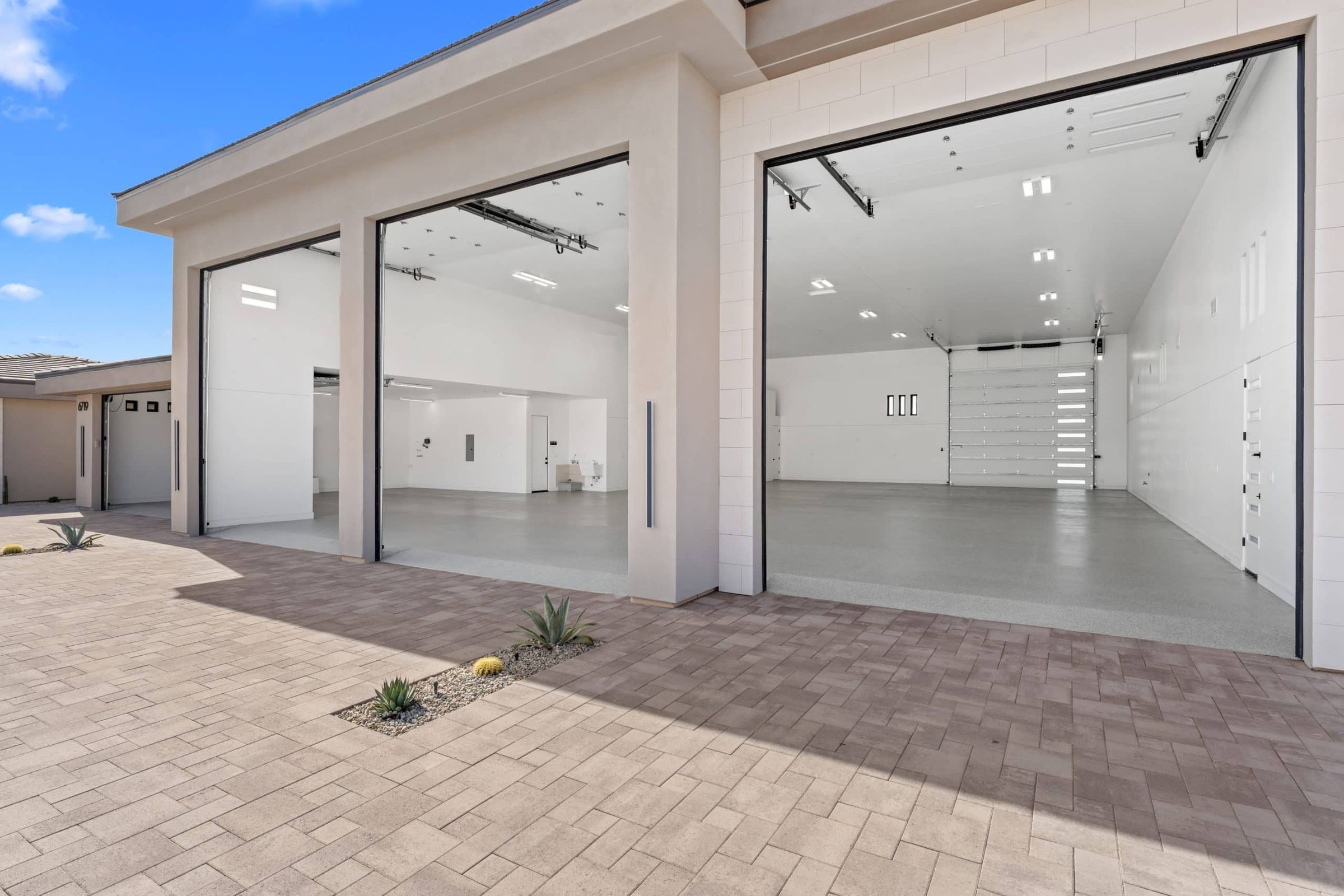 Finished multi-bay RV garage interior at 6719 Corte De Los Bueyes