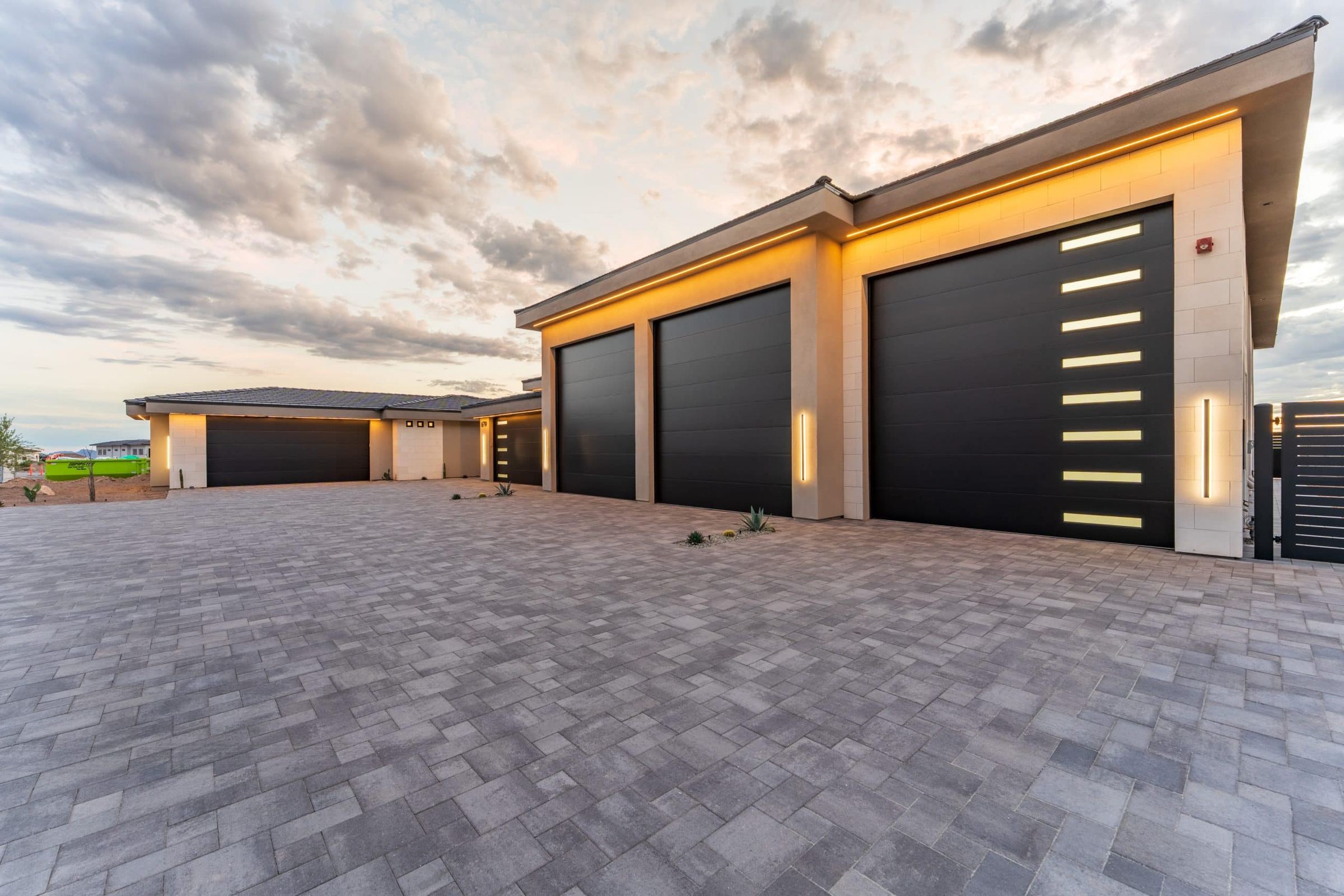 Open RV garage doors at 6719 Corte De Los Bueyes